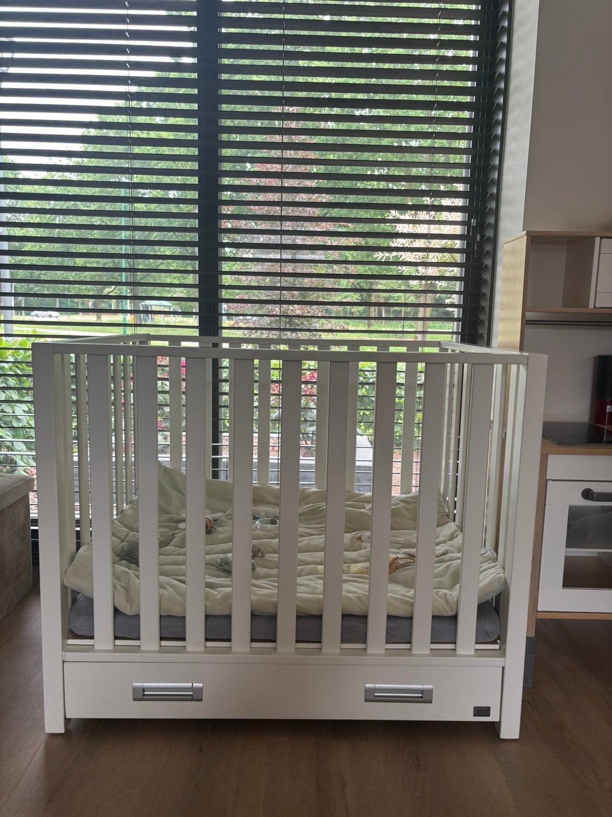 Witte TWF Box met lade - incl matras en little dutch kleed, Ophalen, Zo goed als nieuw, Vierkant, Lade