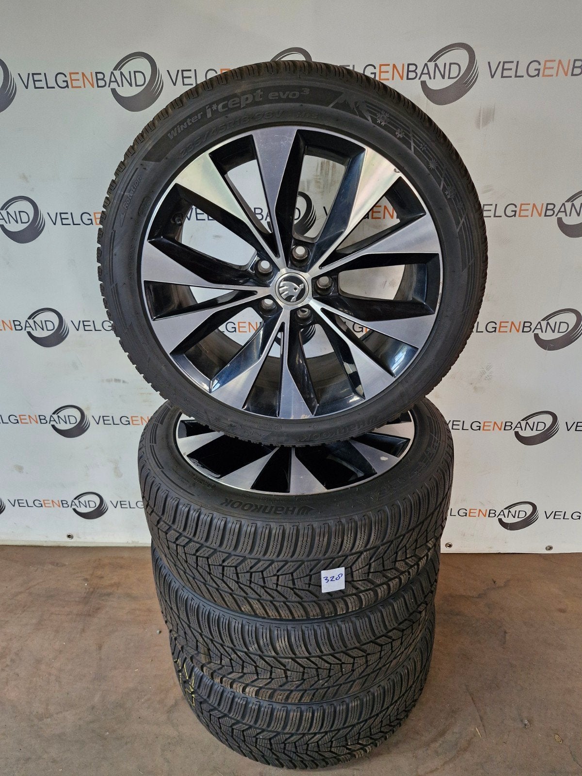Winterset Skoda Super B 235 45 18 5x112 57,1 Cassiopeia, 18 inch, Gebruikt, ., Banden en Velgen