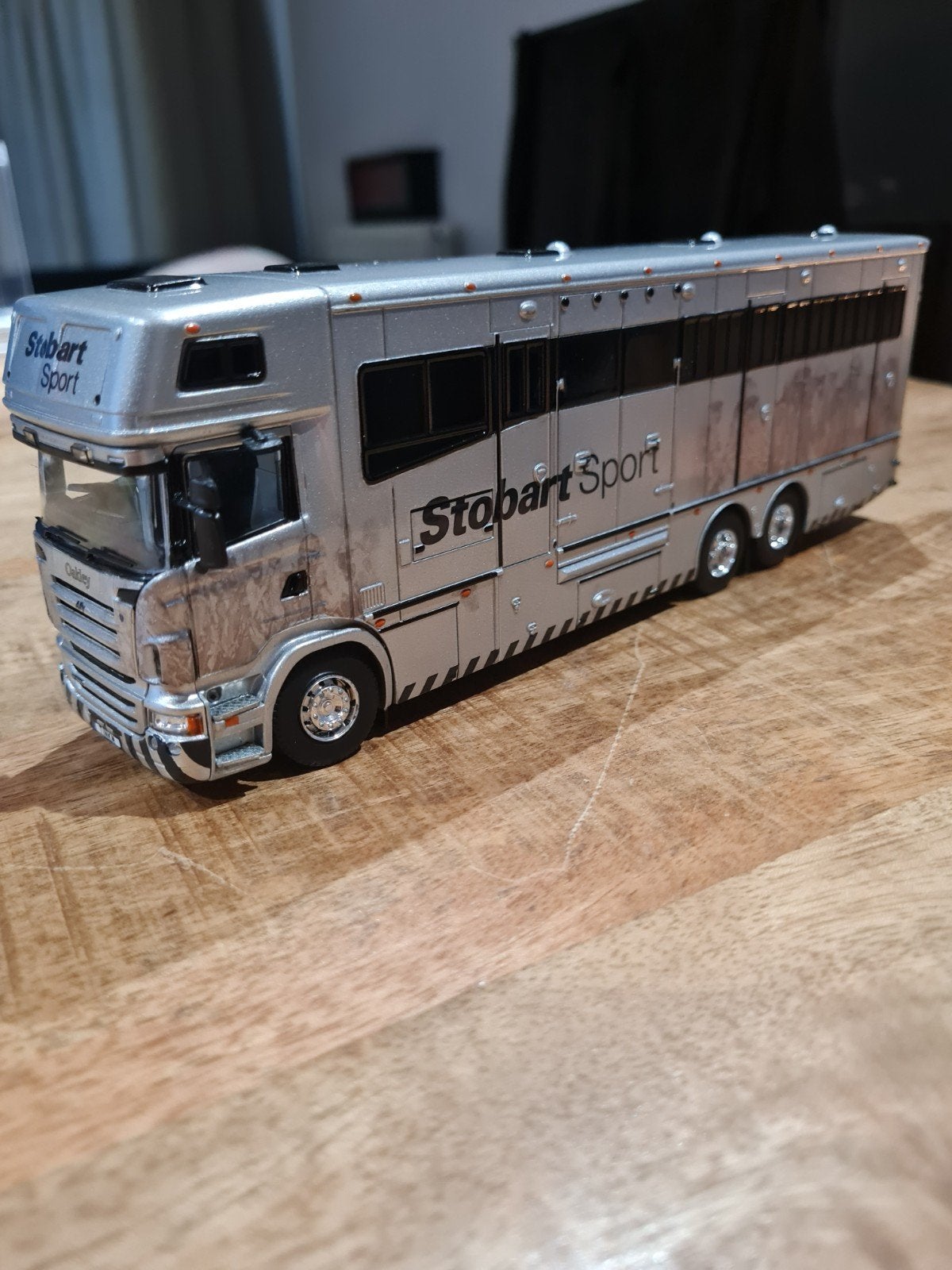 Scania Horsetruck 1:50, Hobby en Vrije tijd, Modelauto's | 1:50, Verzenden, Zo goed als nieuw, Bus of Vrachtwagen, Tekno