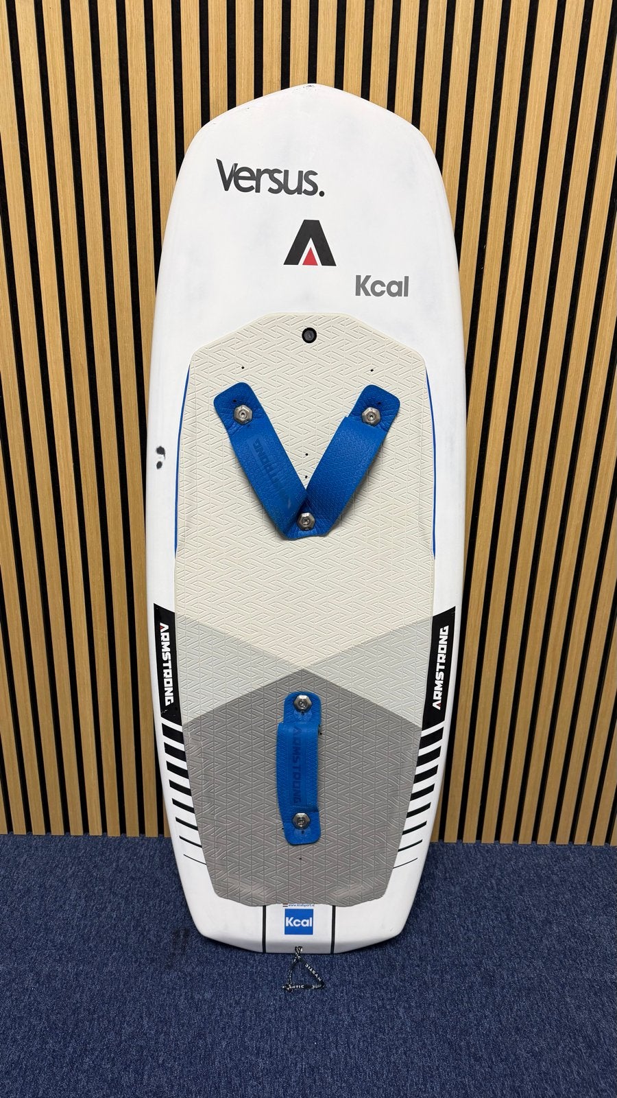 Armstrong Wing FG Foilboard 58L - Inclusief Boardbag, Watersport en Boten, Ophalen, Gebruikt, Wingsurf-board