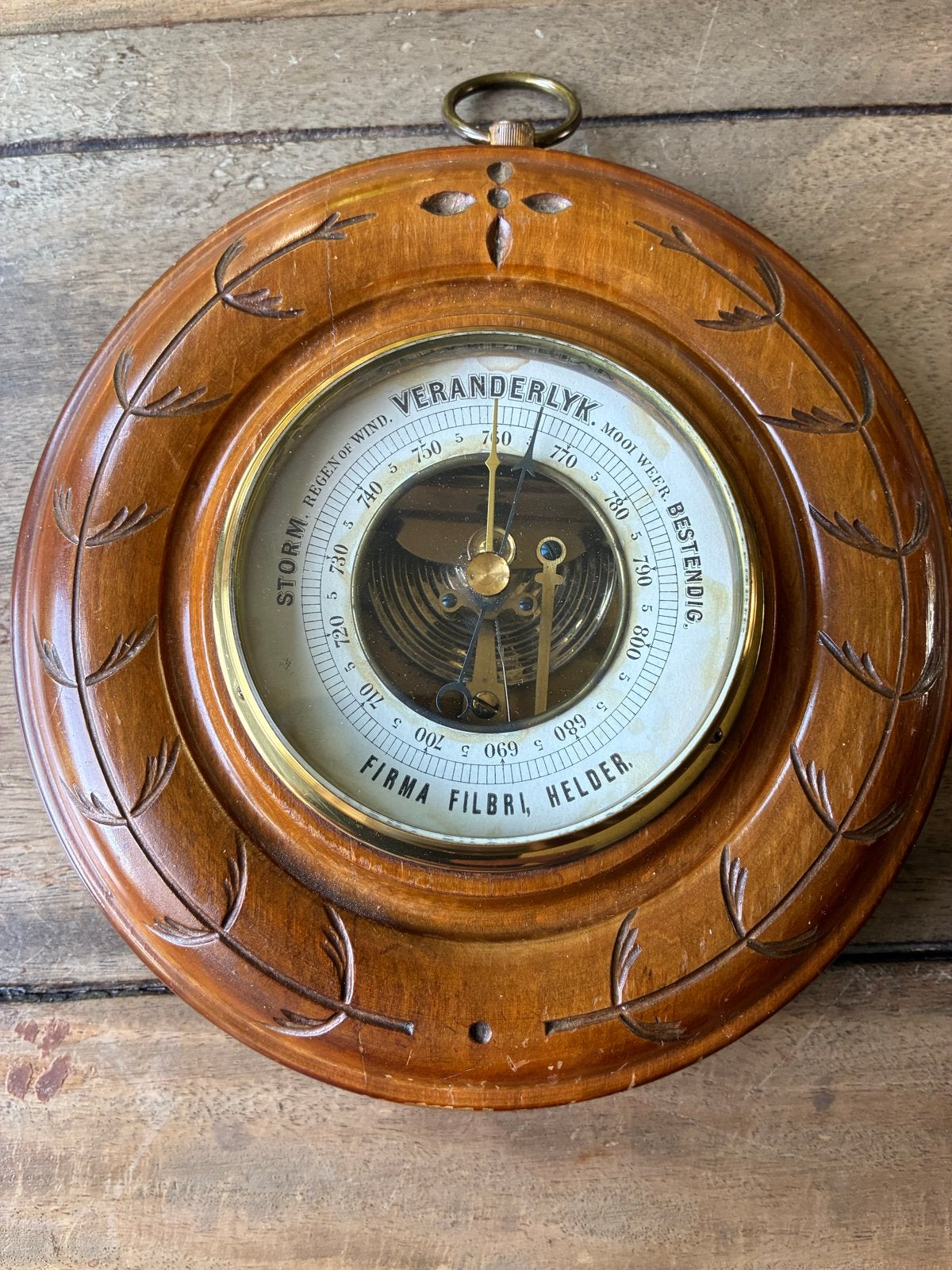 Antieke Barometer Houtsnijwerk - Firma Filbri, Helder, Ophalen of Verzenden, Gebruikt, Barometer