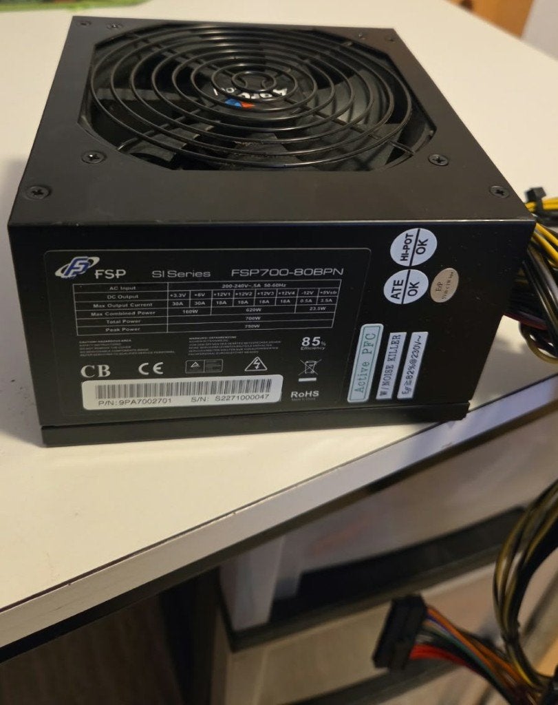 750 watt ATX voeding, Ophalen of Verzenden, Zo goed als nieuw