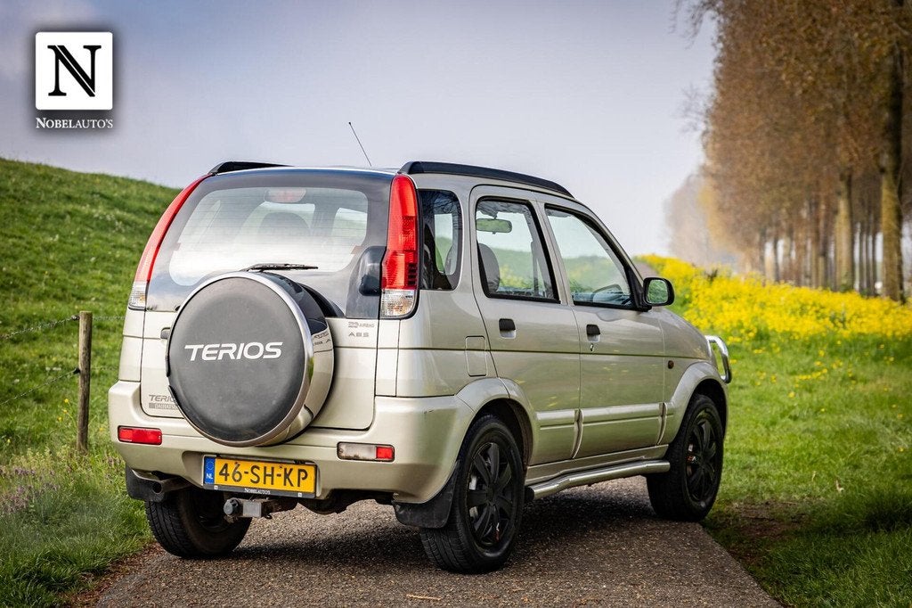 Daihatsu Terios 1.3 SXE |Automaat |Nap |Airco |Trekhaak, Auto's, Daihatsu, 1350 kg, Metallic lak, 4 cilinders, Met garantie (alle)