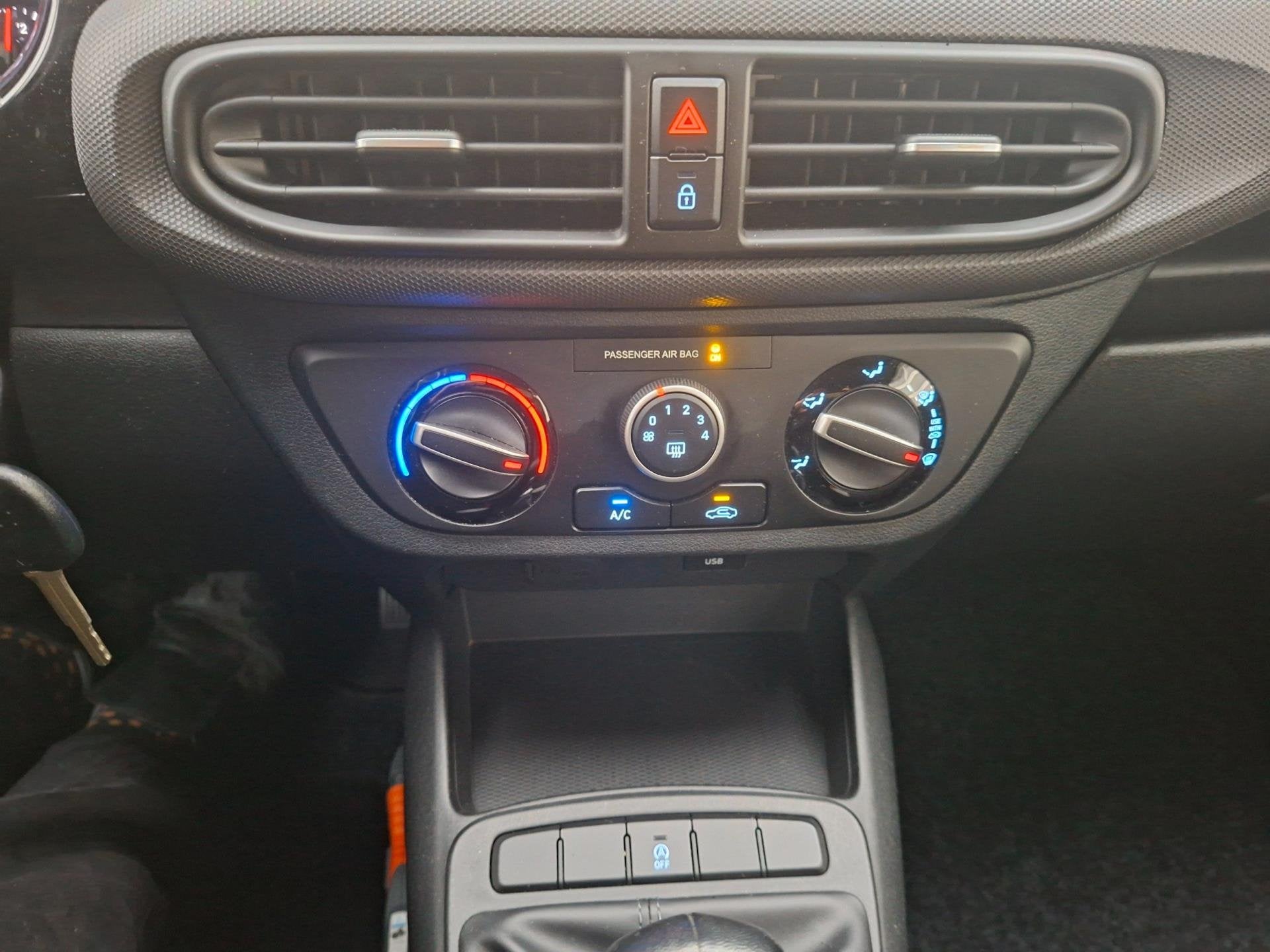 Foto 20 van Hyundai I10 1.0 Comfort Airco Lane Asist Car play