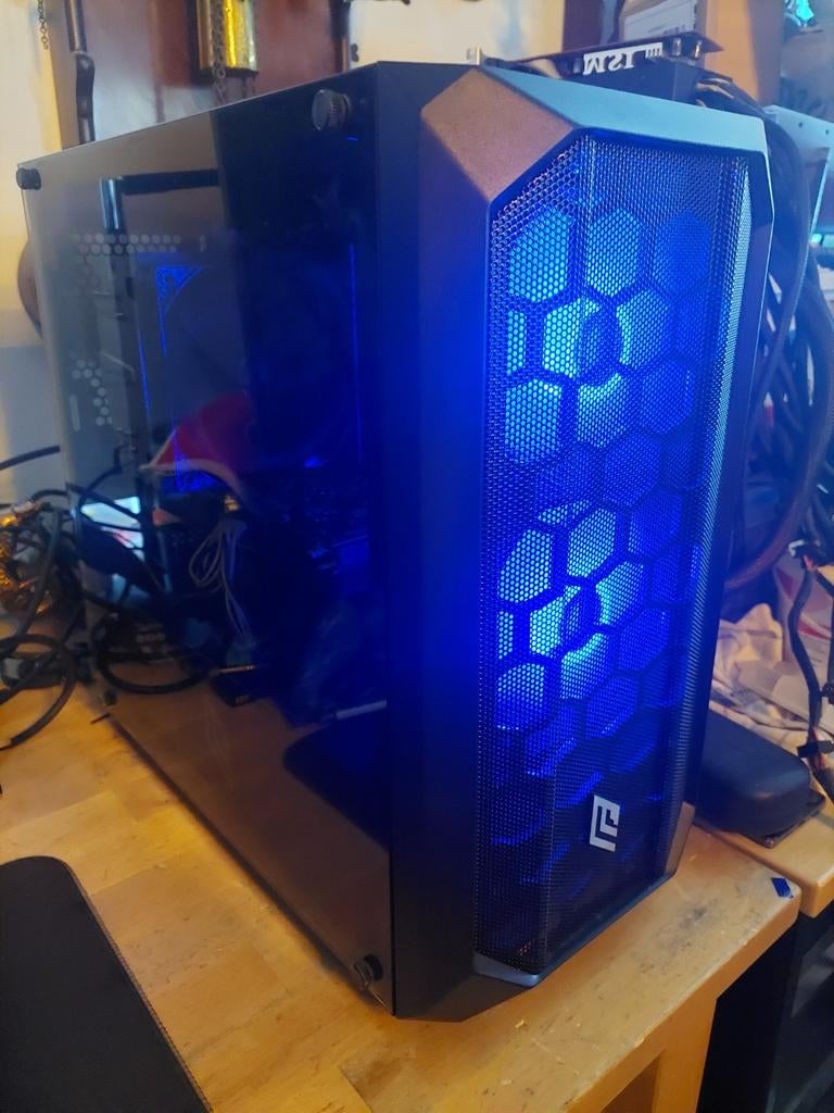 Krachtige custom Gaming PC, 256 GB, Gaming PC, Ophalen of Verzenden, Zo goed als nieuw