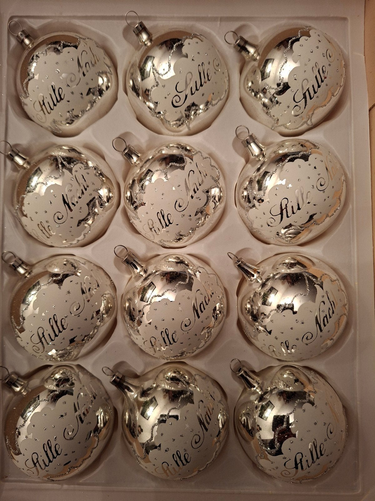 doos 12x kerstbal stille nacht jaren 70, Diversen, Ophalen of Verzenden, Nieuw