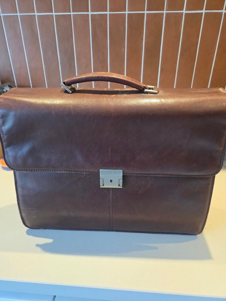 Mooie aktetas leer in goede staat, Sieraden, Tassen en Uiterlijk, Tassen | Schooltassen, Gebruikt, Bruin, Aktetas of Boekentas