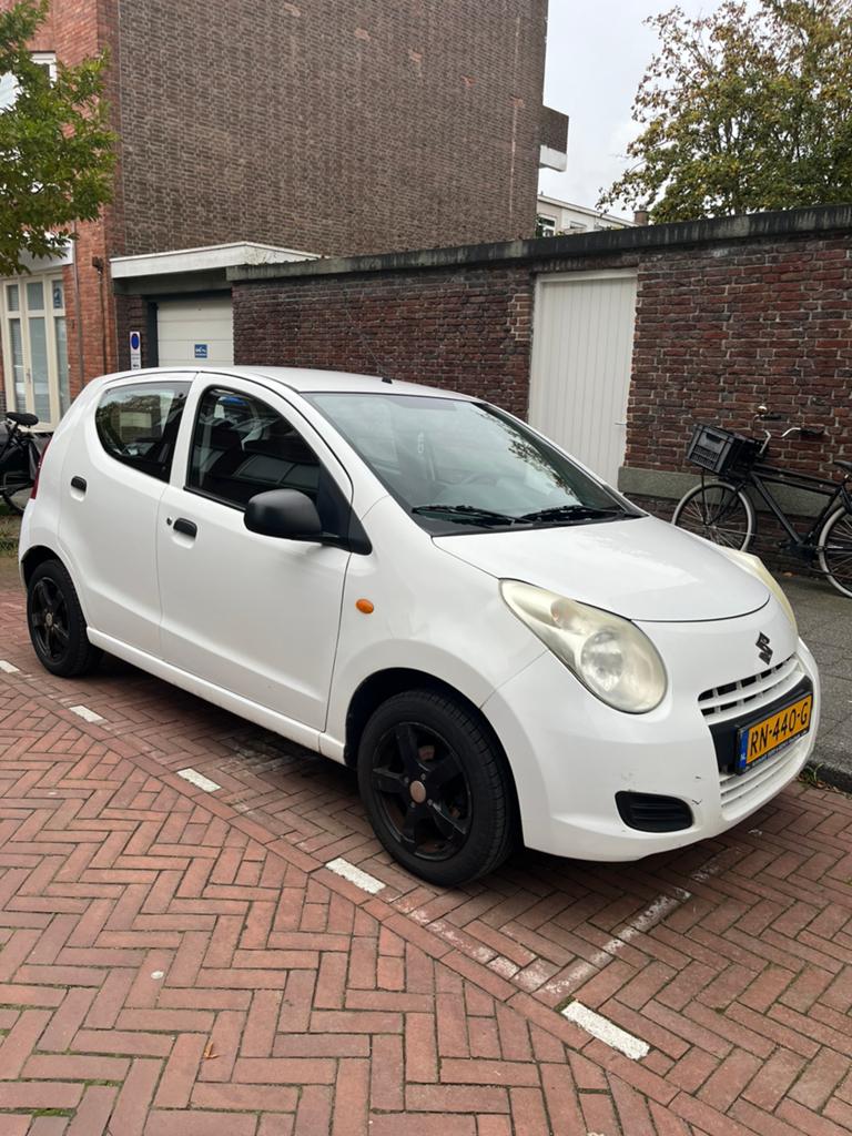 Suzuki Alto 1.0 2010 Wit, Auto's, Suzuki, Particulier, Alto, Airbags, Airconditioning, Bluetooth, Centrale vergrendeling, LED dagrijverlichting