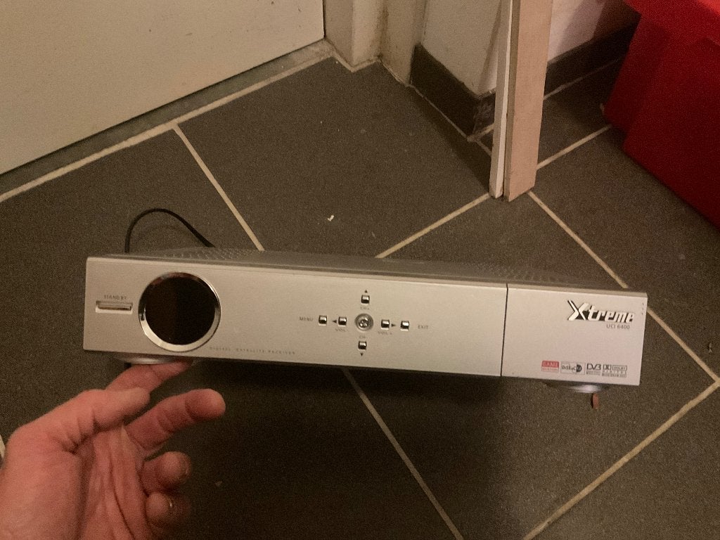 Digital Satelite receiver, Ophalen of Verzenden, Gebruikt, Minder dan 60 watt, Overige merken