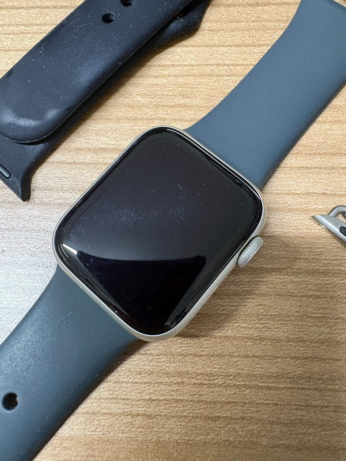 Apple Watch Series 4 (33mm) met extra bandjes, Sieraden, Tassen en Uiterlijk, Smartwatches, Ophalen, IOS, Waterdicht, Grijs