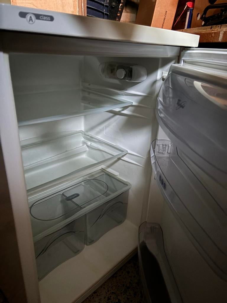 Gebruikte Whirlpool koelkast, energieklasse A, Witgoed en Apparatuur, Koelkasten en IJskasten, Gebruikt, Zonder vriesvak, 75 tot 100 liter