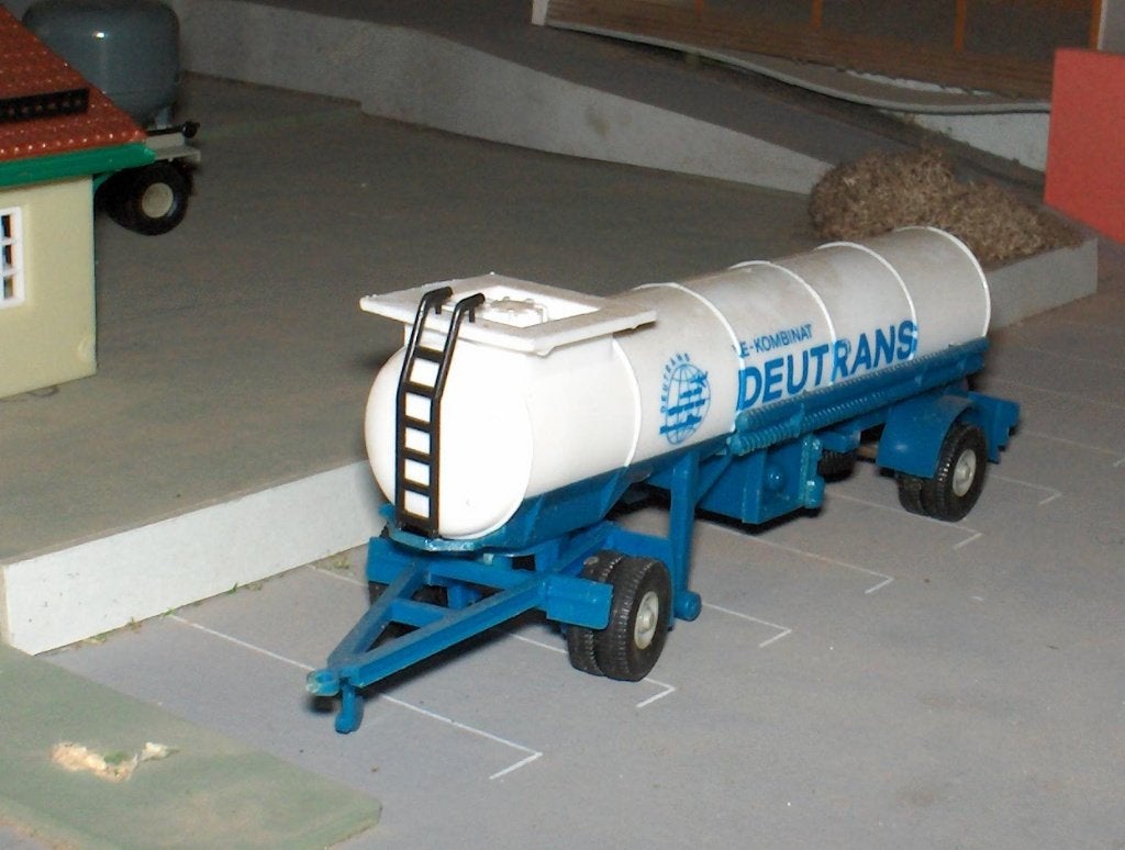 Deutrans tankwagen-oplegger met afneembare dissel, Ophalen of Verzenden, Nieuw, Bus of Vrachtwagen, Overige merken