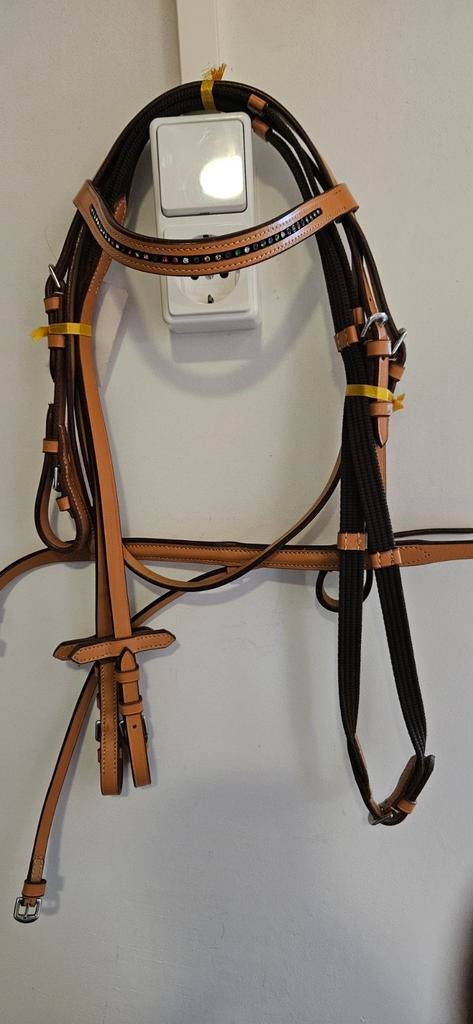 Cognac kleur hoofdstel met teugels en gekleurde steentjes, Ophalen of Verzenden, Nieuw, Overige soorten