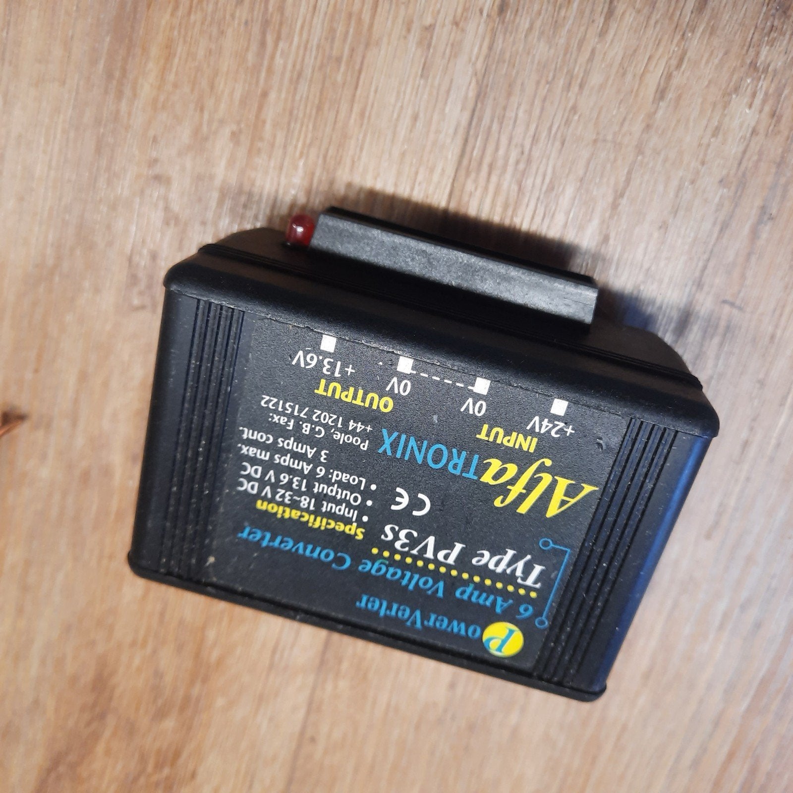 Diverse 220-12V en 24-12V omvormers voor vrachtwagen/boot, Ophalen
