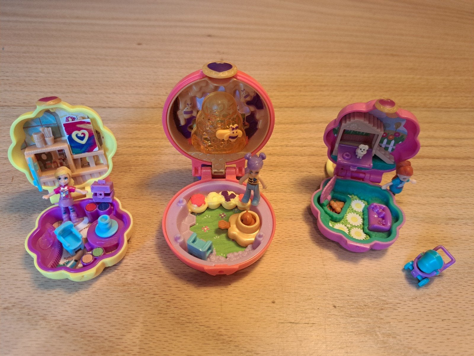 Polly Pocket set van 3 doosjes met poppetjes en accessoires, Ophalen of Verzenden, Gebruikt, Jongen of Meisje