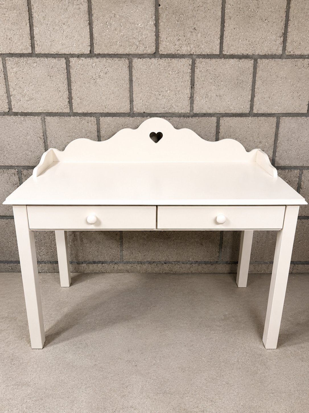 Brocante Landelijk bureau / kaptafel met hartje – wit, Ophalen, Gebruikt
