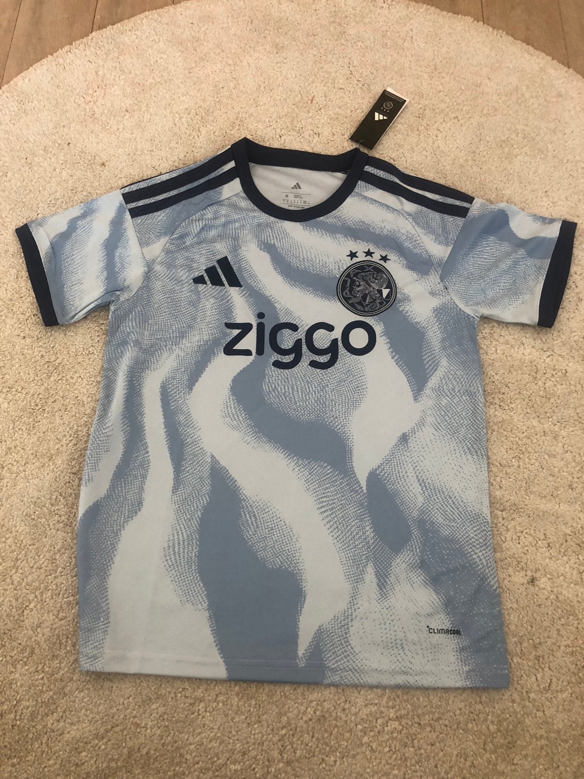 Ajax 3e shirt seizoen 26/27 maat M, Ophalen of Verzenden, Zo goed als nieuw