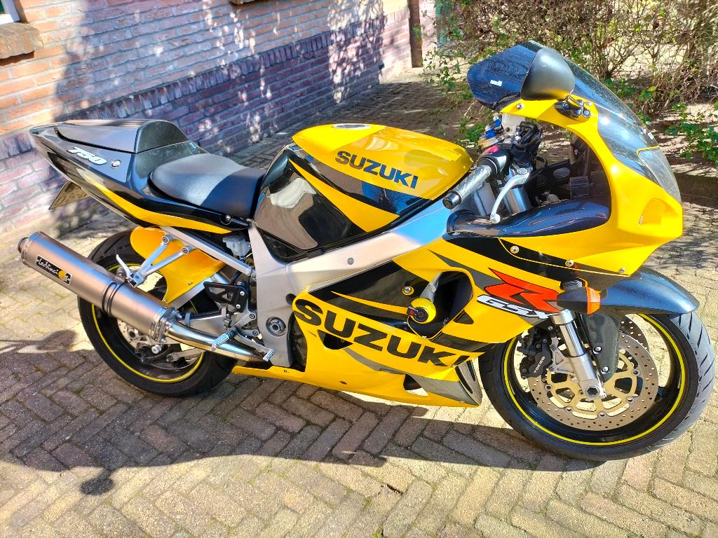Suzuki Supersport GSX R-750, Motoren, 750 cc, Sportuitlaat, Occasion, 4 cilinders