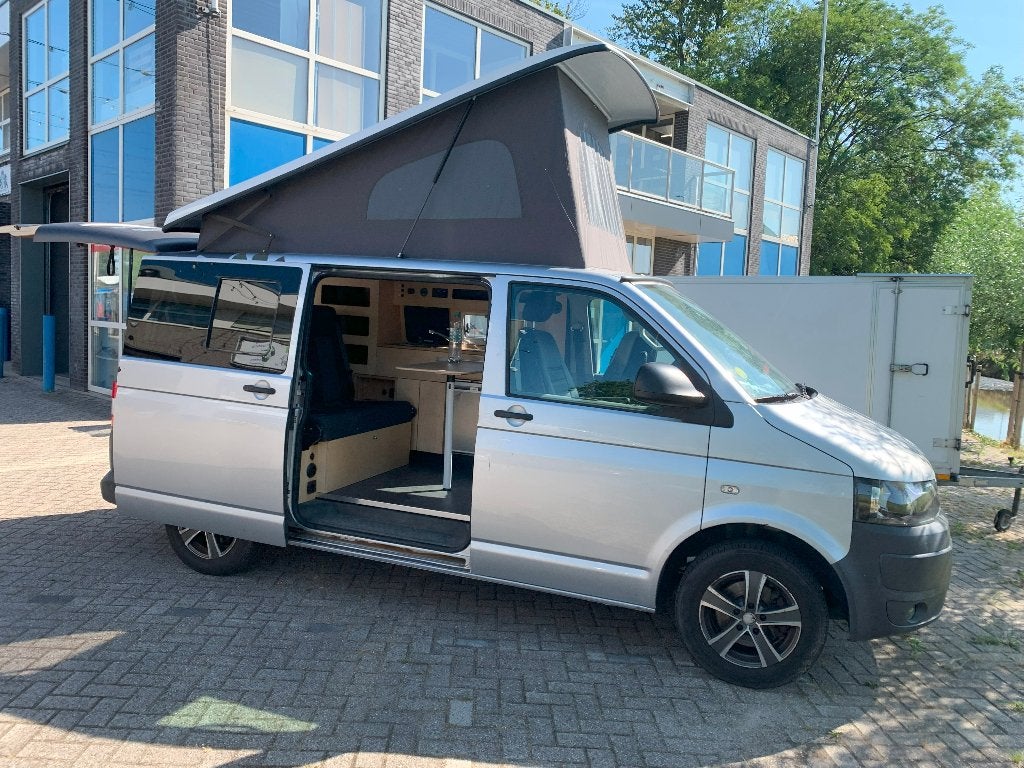 Volkswagen T5 Camper, 4/5 persoons (2012), Verwarmde buitenspiegels, Buscamper of Camperbus, Particulier, 4 tot 5 meter