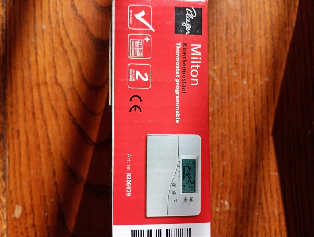 Plieger Milton Klokthermostaat - Programmeerbaar, Doe-het-zelf en Verbouw, Thermostaten, Ophalen of Verzenden, Slimme thermostaat