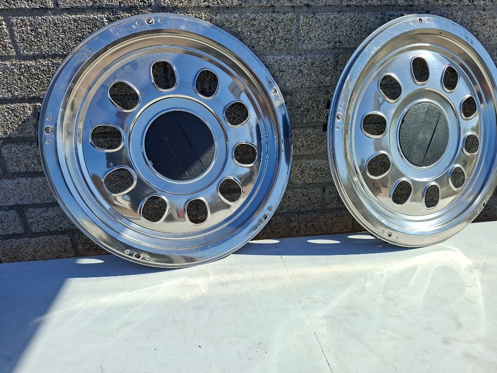 22 inch geheel rvs zeer nette gave wieldoppen vrachtwagen, Ophalen of Verzenden, Mercedes-Benz, Carrosserie en Plaatwerk