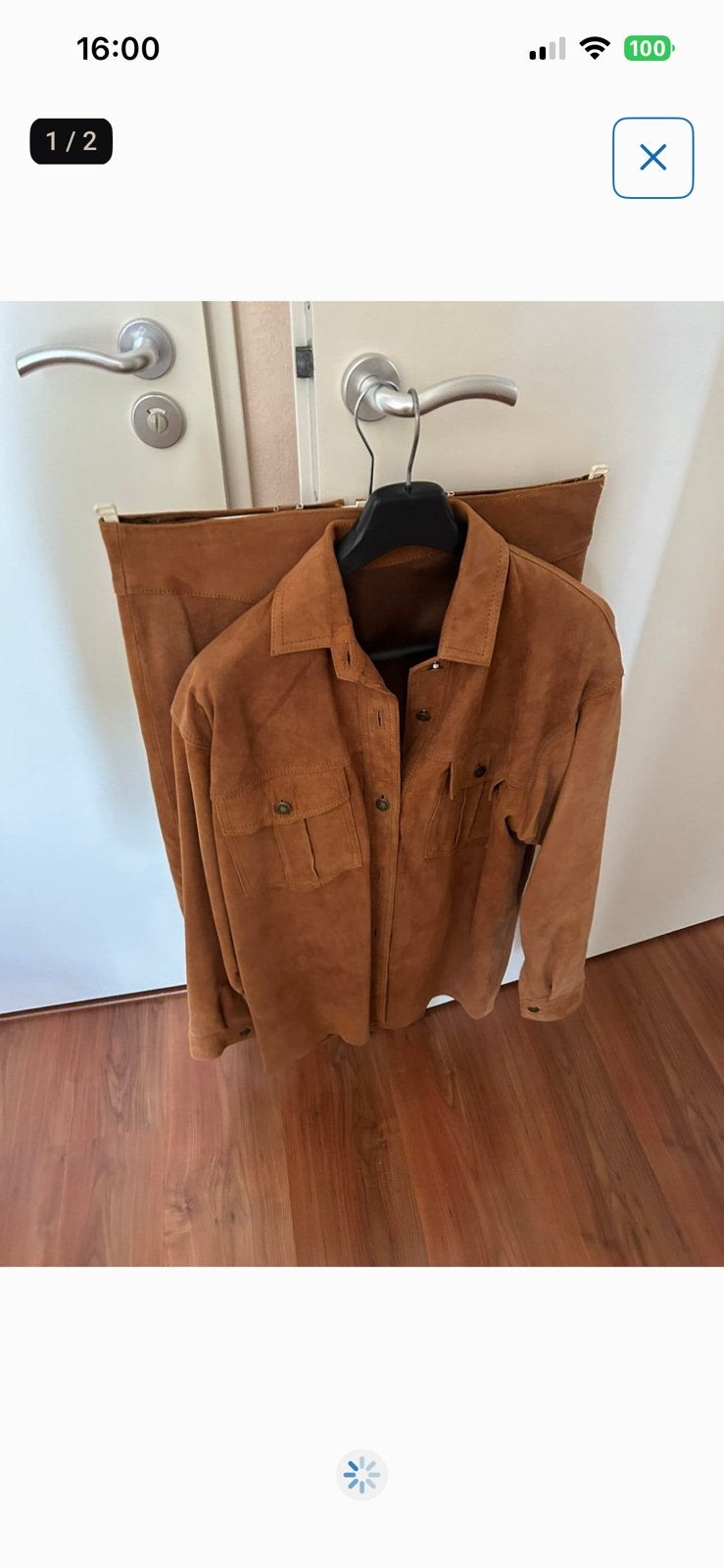 Suede bloes en rok, Ophalen, Zo goed als nieuw