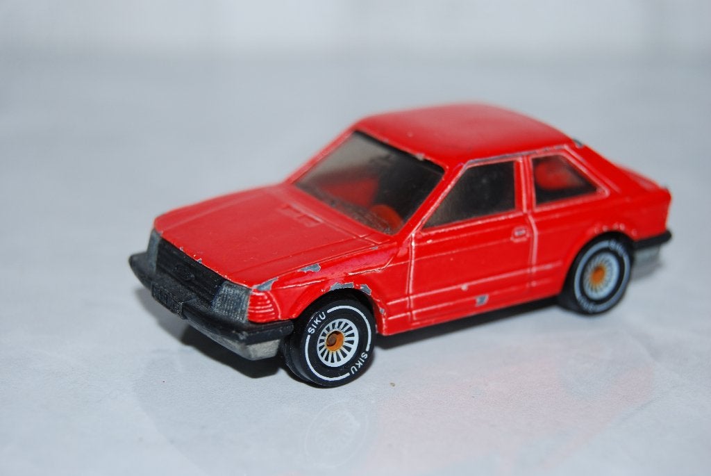 Siku Ford Escort GL Rood, Ophalen of Verzenden, Gebruikt, Auto, SIKU