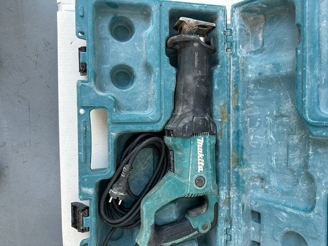 Reciprozaag Makita JR3051T, Ophalen, Gebruikt, 70 mm of meer, 600 tot 1200 watt