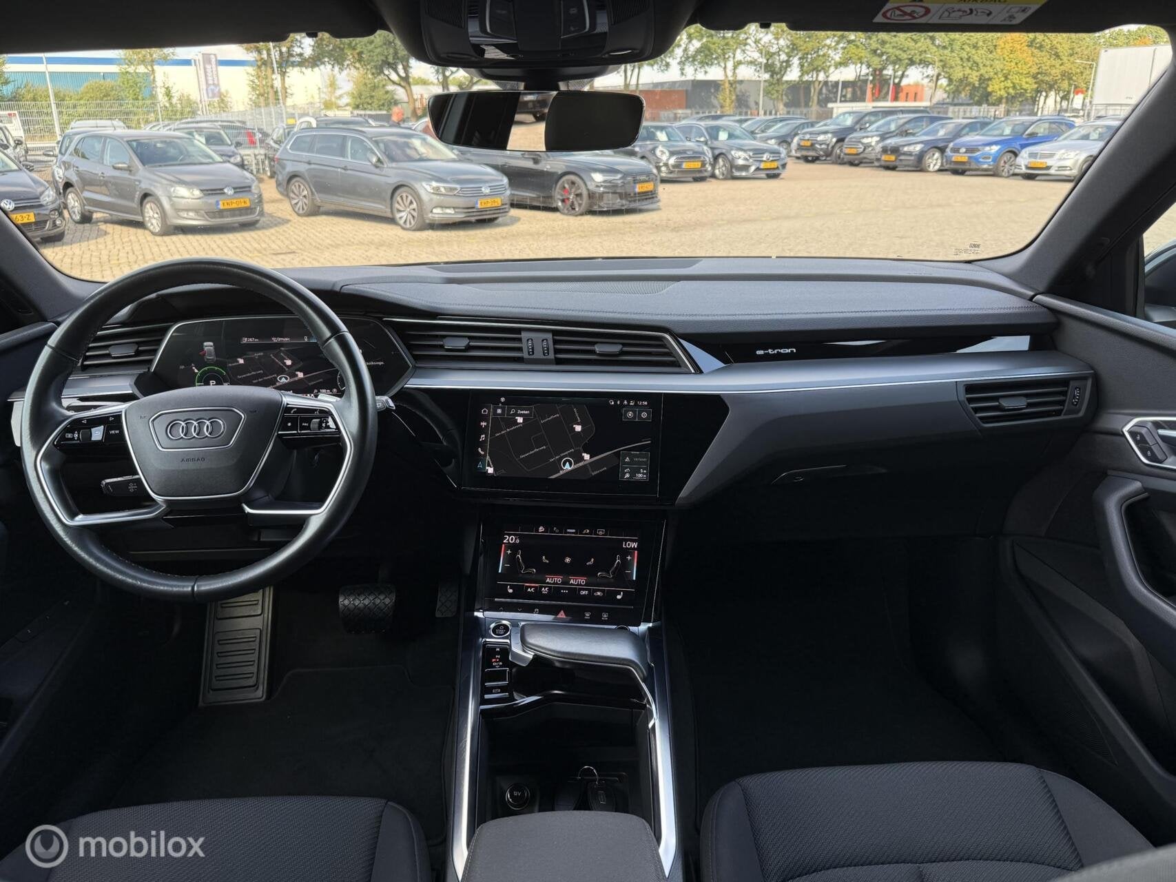 Audi e-tron 55 quattro Business edition Plus 95 kWh SOH 90%, Auto's, Automaat, 131 €/maand, 95 kWh, Origineel Nederlands