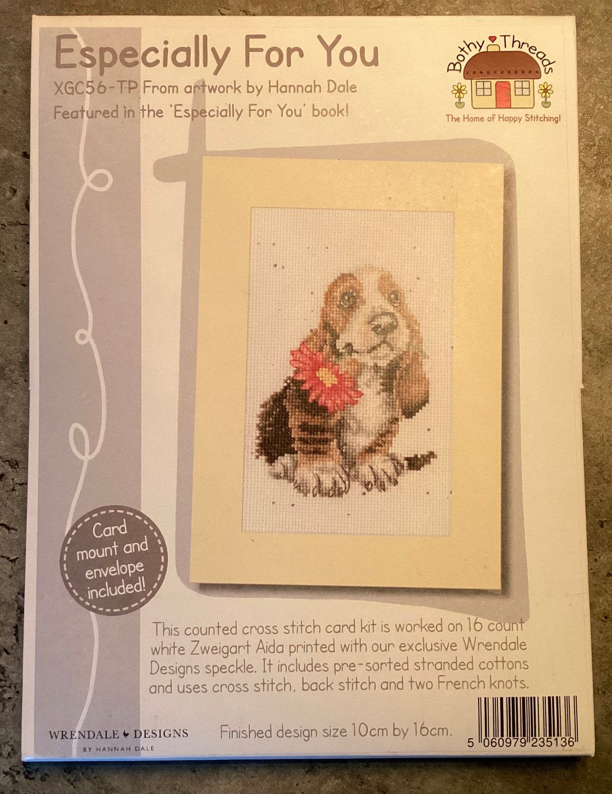 Beagle borduurpakket met restgaren, Hobby en Vrije tijd, Borduren en Borduurmachines, Ophalen of Verzenden, Gebruikt, Borduurpakket