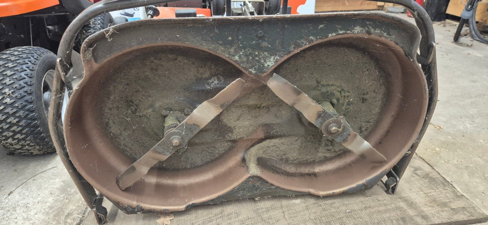 Bioclip maaidek (90cm) met defecte Husqvarna Rider 13, Ophalen of Verzenden, Gebruikt, 50 cm of meer