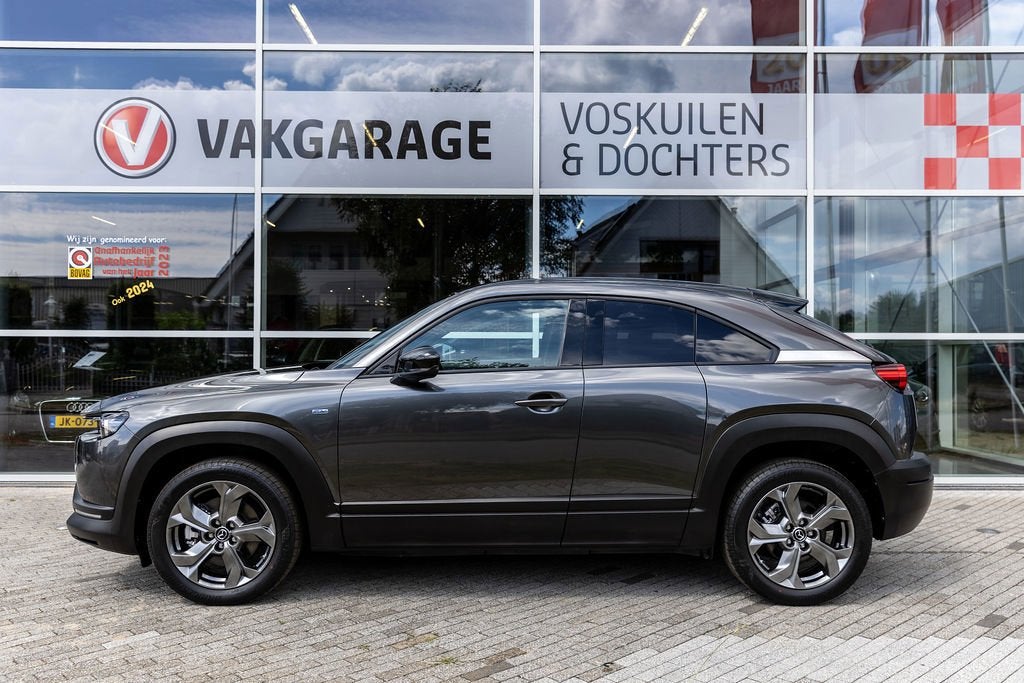 Mazda MX-30 E-SkyActiv EV 145 Advantage 36 kWh, Gebruikt, 35 kWh, Zilver of Grijs, 1620 kg