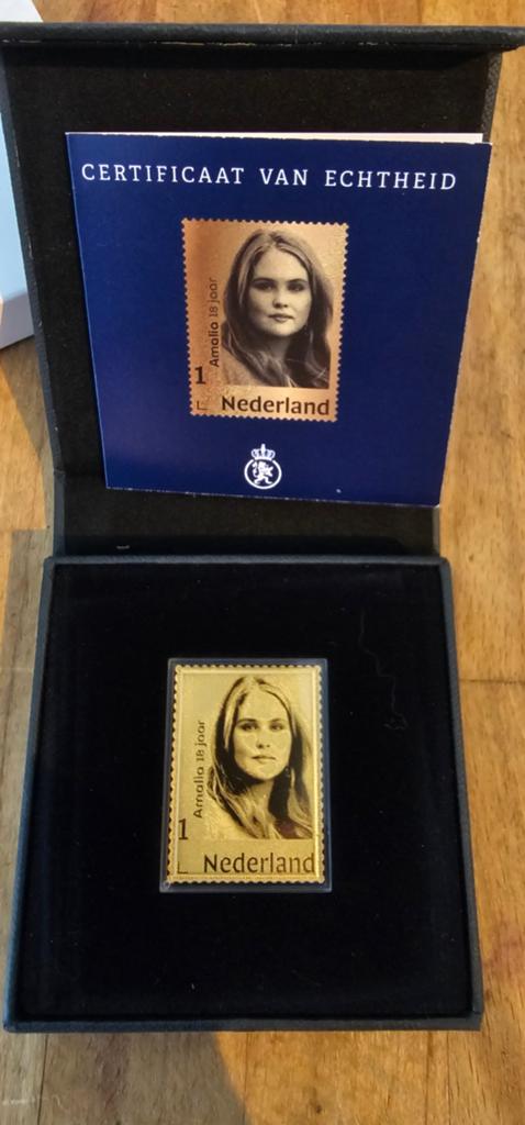 PostNL Gouden Postzegel Amalia 18 jaar met Certificaat, Postzegels en Munten, Ophalen of Verzenden