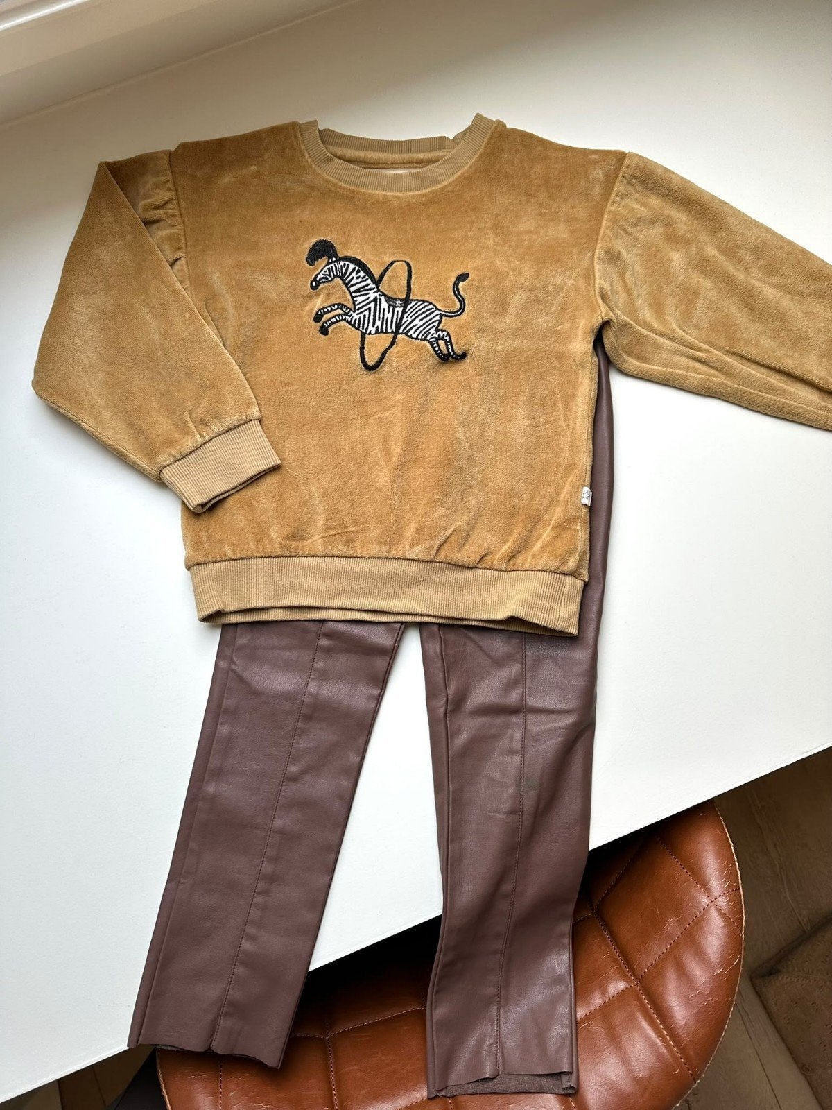 Set: lange broek sweater trui Ammehoela Your Wishes 110 116, Ophalen of Verzenden, Zo goed als nieuw, Ammehoela Your Wishes, Jongen of Meisje