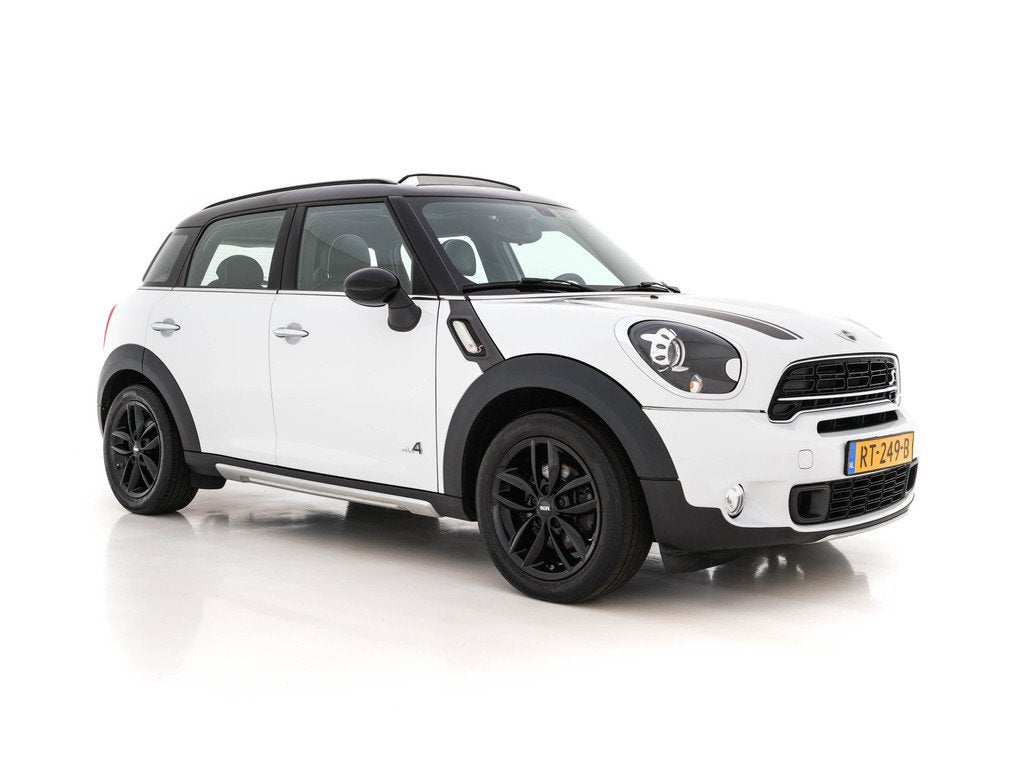 MINI Countryman 2.0 Cooper SD ALL4 Pepper *PANO | LEATHER |, Auto's, Mini, 21 km/l, 1380 kg, Wit, Leder