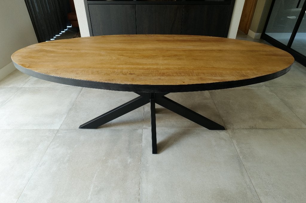 Eettafel ovaal naturel mangohout zwarte rand 160/180/200cm, Huis en Inrichting, Tafels | Eettafels, Landelijk , industrieel, Nieuw