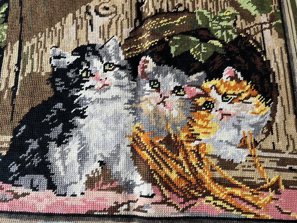 Poezen geborduurd (4 stuks), Ophalen of Verzenden, Zo goed als nieuw, Minder dan 50 cm, Schilderij