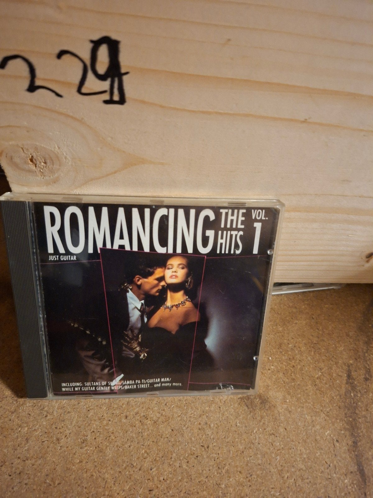 Romancing The Hits Vol. 1 - Just Guitar CD, Ophalen of Verzenden, Gebruikt, Verzamelalbum