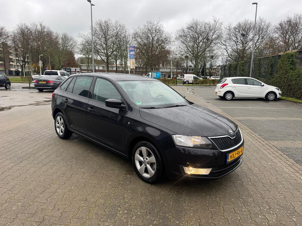 Skoda RAPID 1.4 TSI Greentech Elegance Businessline Automaat, Euro 5, Stof, Gebruikt, 4 cilinders