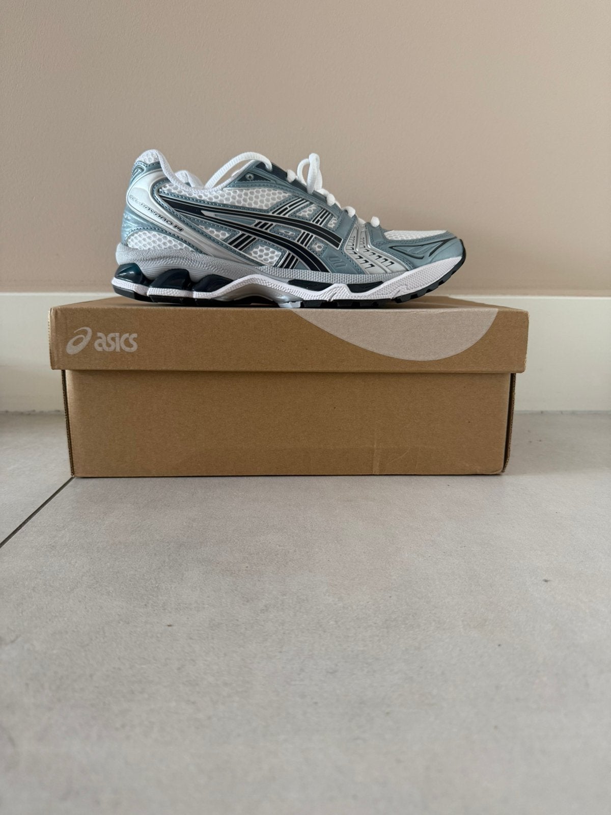 Asics kayano 14 nieuw in doos, Kleding | Heren, Ophalen of Verzenden, Nieuw