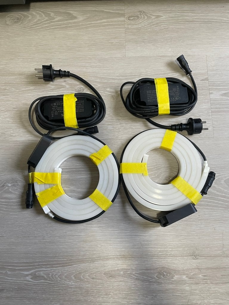 Philips Hue lightstrip outdoor - wit en gekleurd licht - 2m, Led-lamp, Kleur aanpasbaar, Overige fittingen, Ophalen of Verzenden