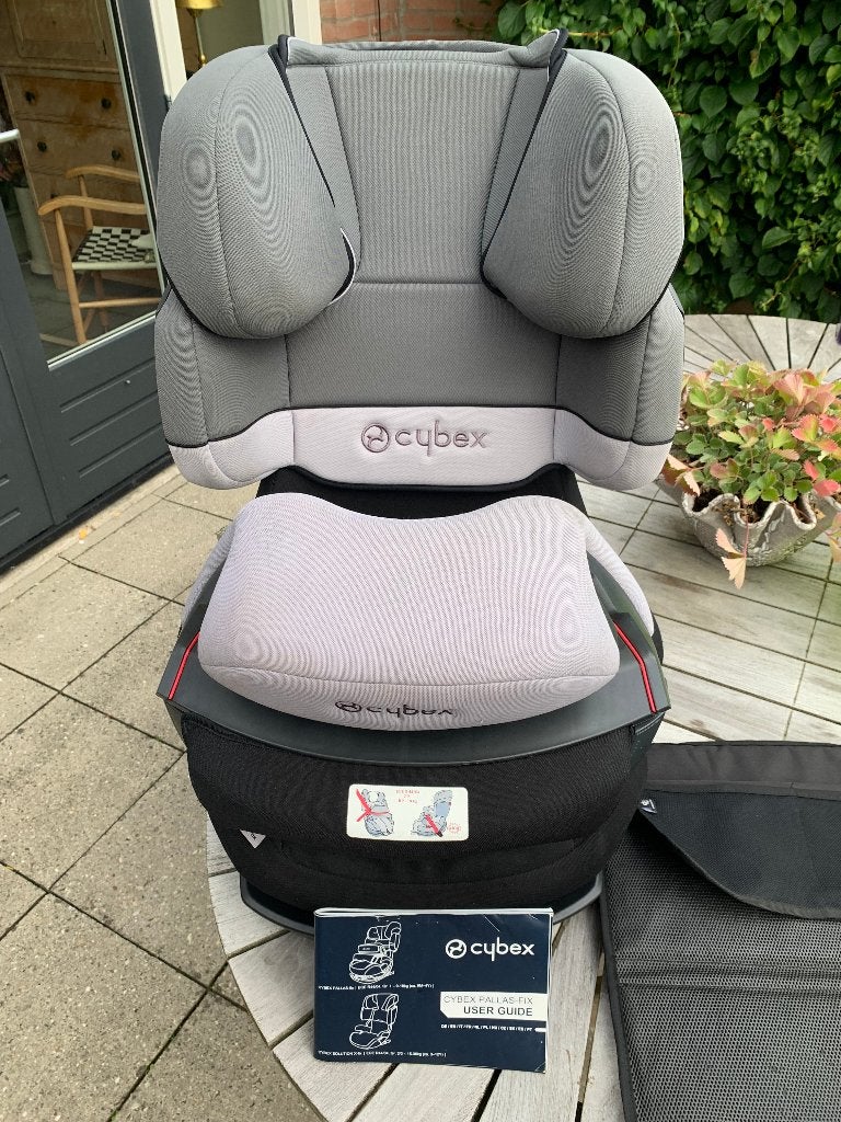 Cybex Pallas autostoel met stoelbeschermer, Kinderen en Baby's, 9 t/m 18 kg, Verstelbare rugleuning, Zo goed als nieuw, Isofix
