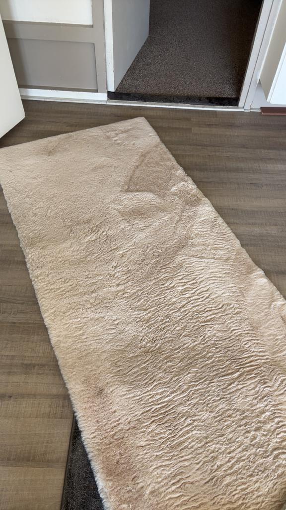 Zacht beige tapijt loper – 3 meter lang – Als nieuw, Ophalen, Beige, 200 cm of meer, 50 tot 100 cm