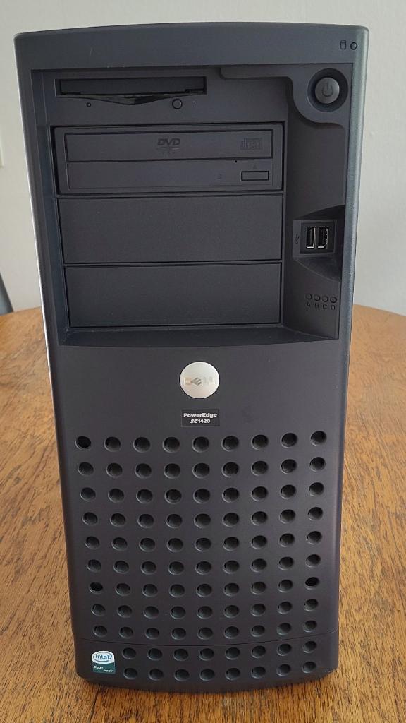 Dell PowerEdge SC1420 server 2 processors, Ophalen, Gebruikt, HDD, Minder dan 4 GB