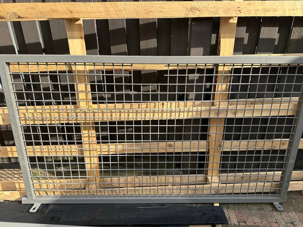 Stevige tuinhuik met 1 paal, Gebruikt, Overige typen, Minder dan 200 cm, Zonder ramen