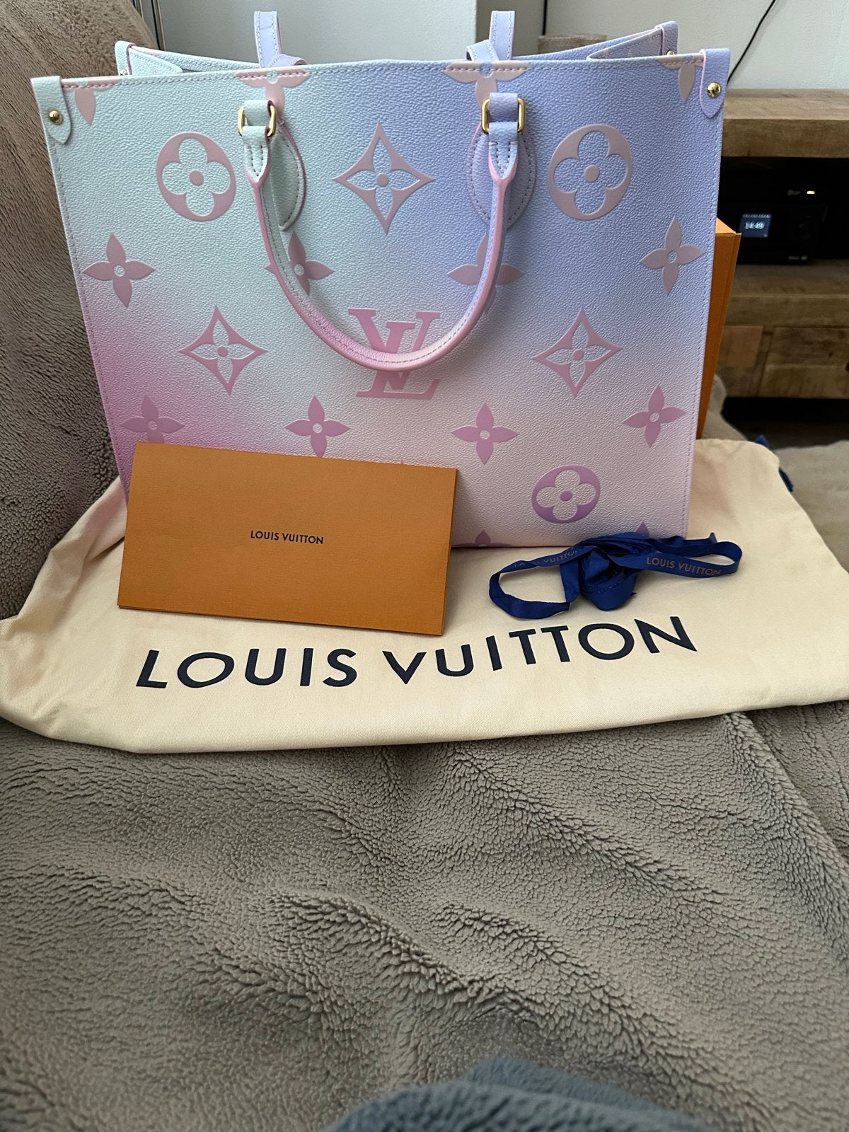 Louis Vuitton OnTheGo GM Sunrise Pastel Tas, Ophalen, Nieuw, Overige kleuren, Shopper