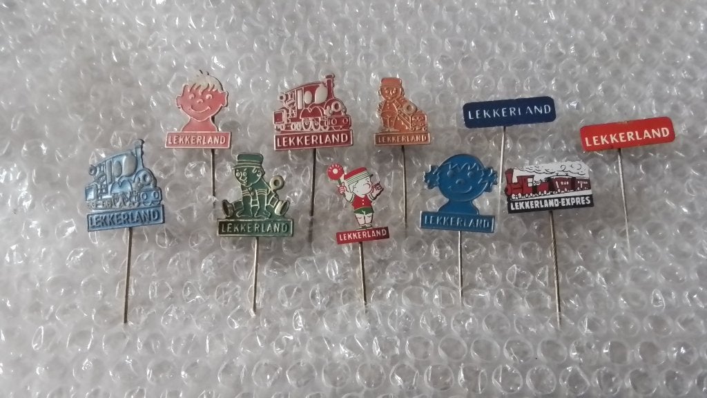 10 verschillende speldjes lekkerland, Ophalen of Verzenden, Zo goed als nieuw, Overige onderwerpen
