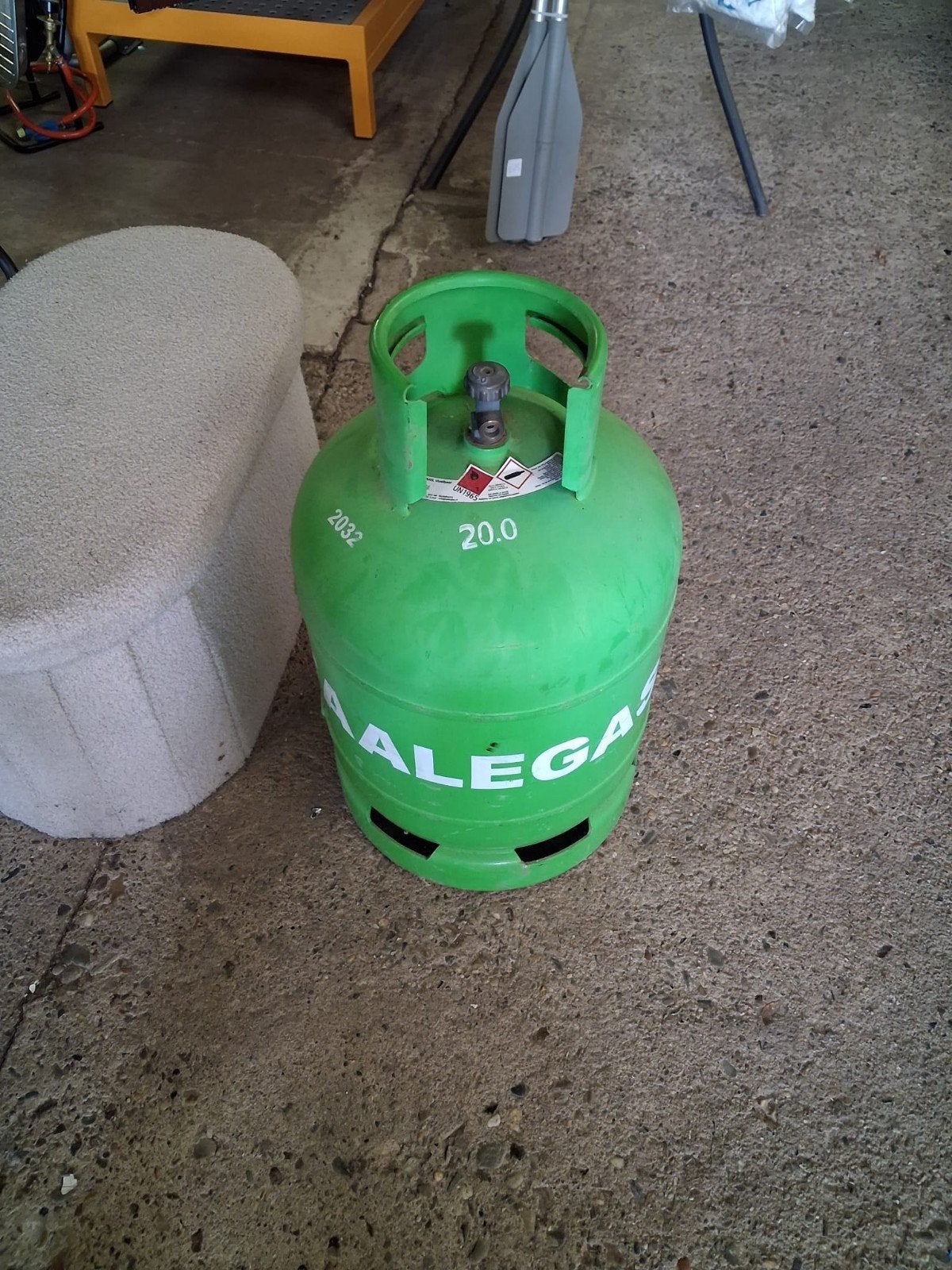 Aalegaz gasfles, ruim half vol of meer, Ophalen