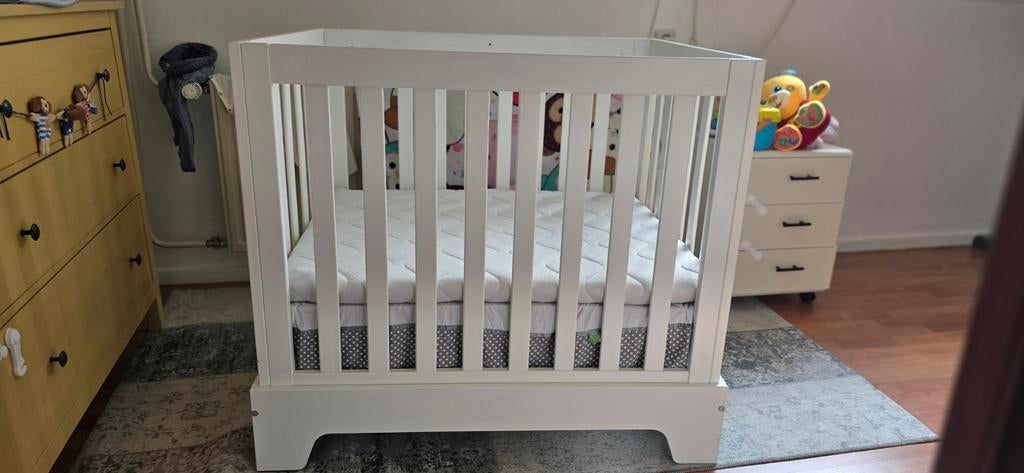 Wit babybedje / baby box met matras, Kinderen en Baby's, Babywiegjes en Ledikanten, Ledikant, Ophalen of Verzenden