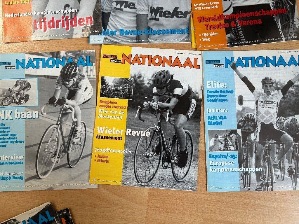 Wielrennen 1 jaar KNWU Bulletin 1999, Wielerrevue Nationaal, Ophalen of Verzenden, Zo goed als nieuw, Lopen en Fietsen